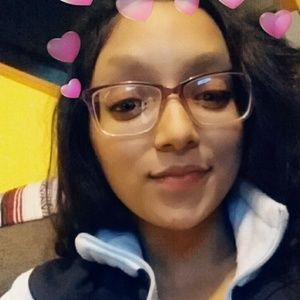 Meet your Posher, Iliana